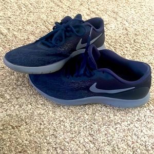 Navy Blue Nike Flex Contact Tennis Shoes